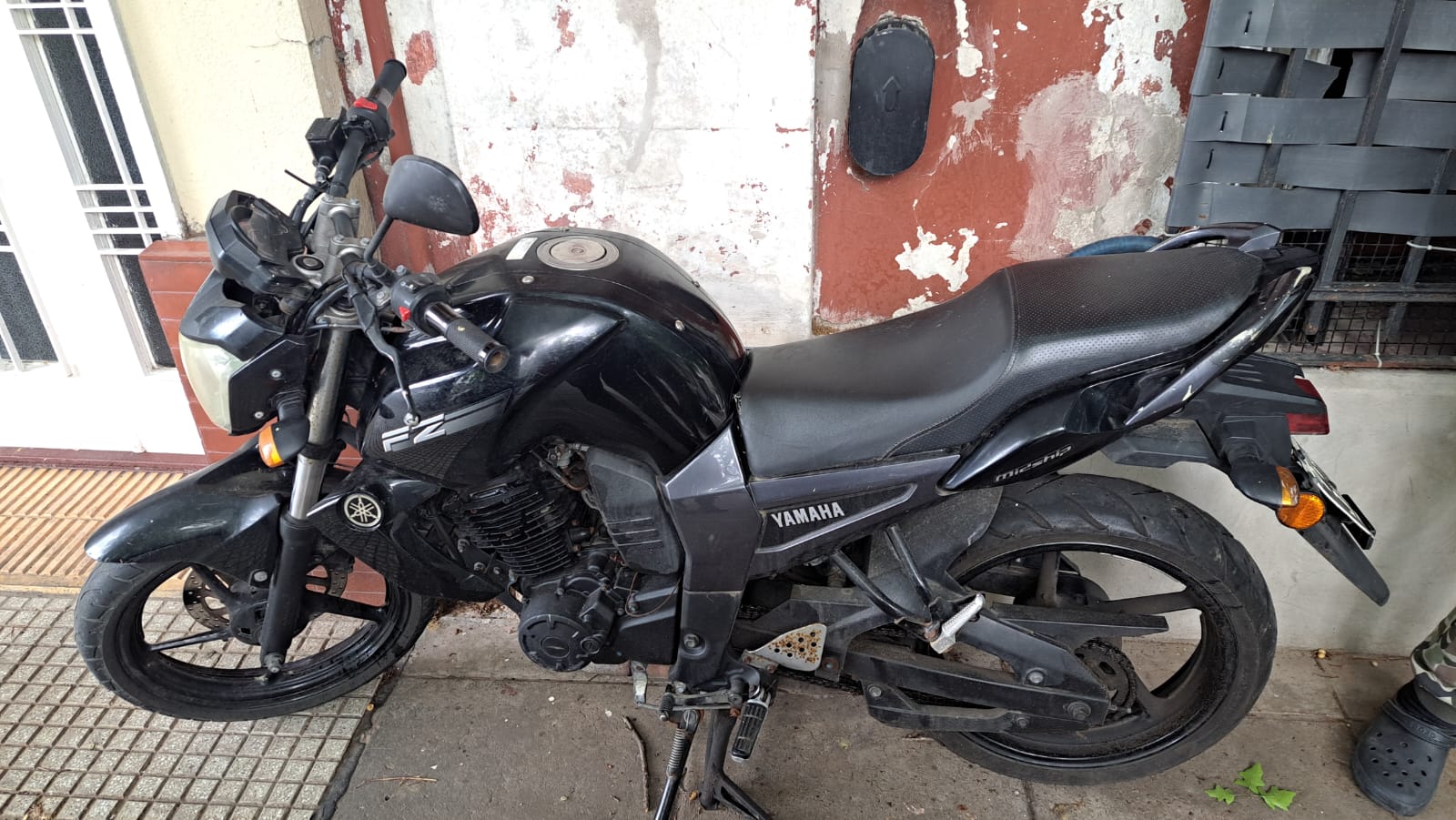 Detienen a delincuente que intentó robar una moto en Caballito